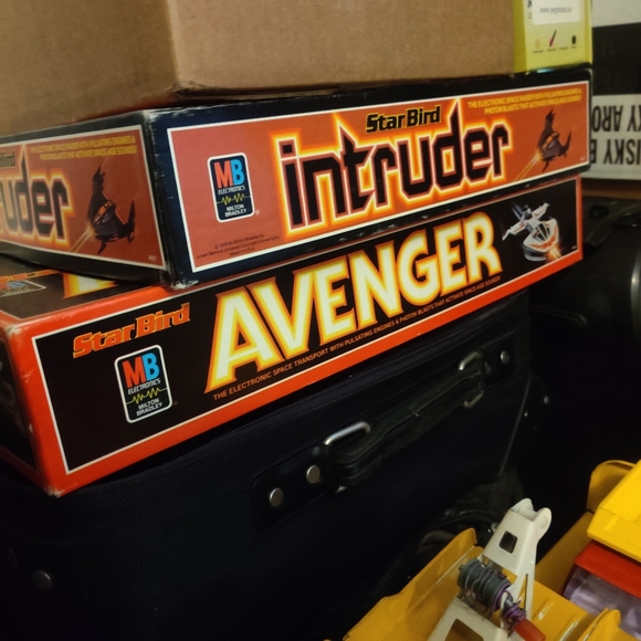 Various Collectable steel vehicles. - Picture 14 of 16